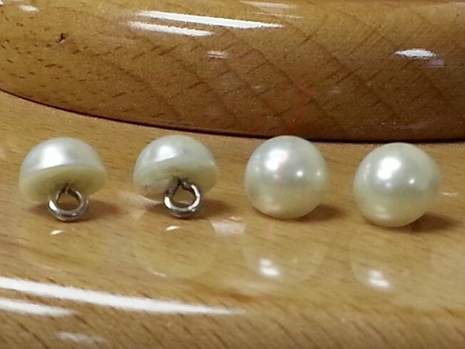 Pearlized Button - Click Image to Close